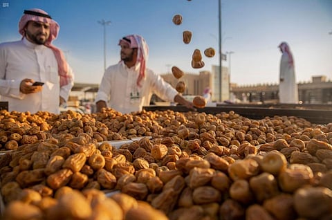 المملكة تُصدّر 215 ألف طن من التمور بـ1.2 مليار ريال