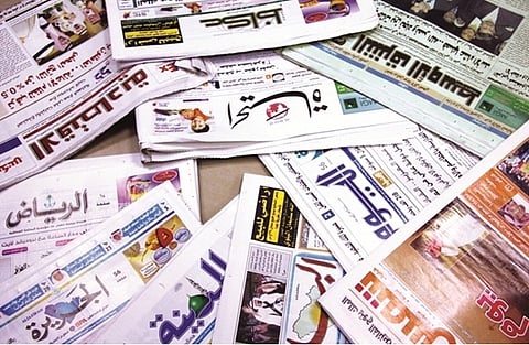 بدلًا من منع الجوالات في المدارس.. كاتب سعودي: هذا حل آخر للمشكلة وسيستجيب الطلاب