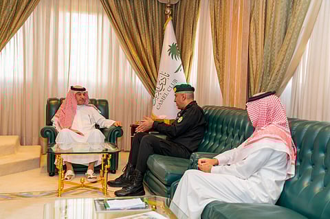 "ابن حثلين" يبحث مع "الدغيم" مستقبل سَرية الهجانة الملكية