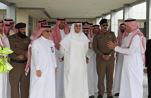 محافظ الأحساء يشهد إعادة تسيير رحلات مباشرة من مطار الأحساء الدولي إلى دبي على متن طيران "فلاي دبي"