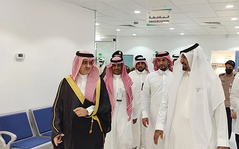 محمد آل شيبان يفتتح مشروع قسم الطوارئ الجديد بمستشفى ميسان العام