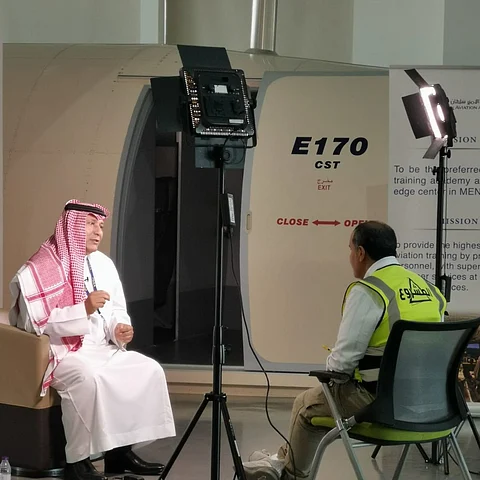 "المشروع" يكشف سر وقوف 3 طائرات منذُ 30 عاماً في حي الرويس بجدة؟