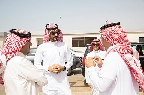محافظ الطوال يتفقد عدداً من المشاريع التنموية بالمحافظة ومركز الموسم