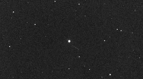 شاهد.. الجرم الفضائي يدخل الأرض ويحترق في الغلاف الجوي