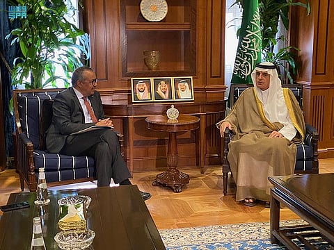 "السعودية الخضراء" على طاولة مباحثات "الجبير" ومدير الصحة العالمية