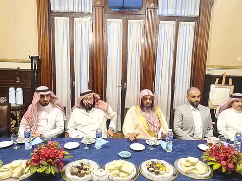 وكيل "الشؤون الإسلامية" يعقد جلسة مباحثات رسمية مع رئيس المركز الإسلامي الأرجنتيني