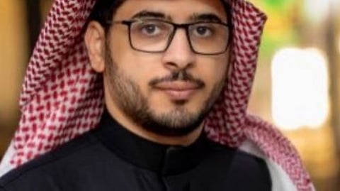 المهتم بالبيئة وأستاذ القانون البيئي بجامعة حائل فارس الباتع