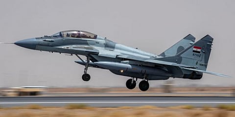 خلال التدريبات.. "الجيش المصري" يعلن سقوط إحدى مقاتلاته ونجاة طاقمها