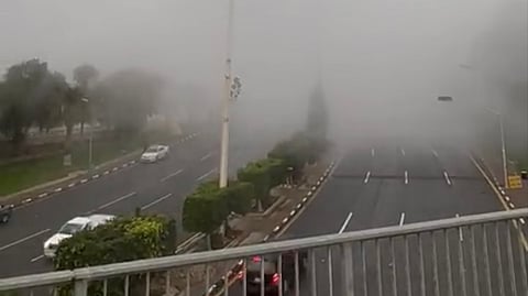 هطول الأمطار على الطائف.. وإغلاق مؤقت لجبل كرا بالهدا احترازيًّا