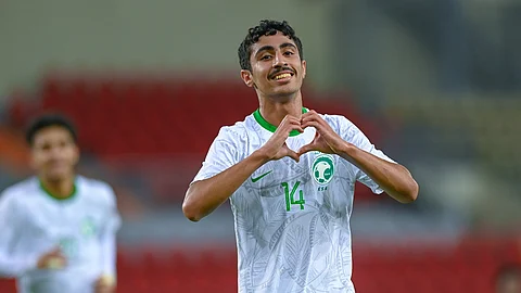 فرحة لاعبي المنتخب السعودي للناشئين بالفوز على نظيره الأوزبكستاني