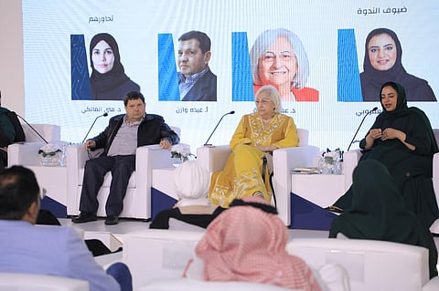 متخصصون يؤكدون: المؤلفات الموجهة للفئات العمرية من 11-15 عاماً نادرة