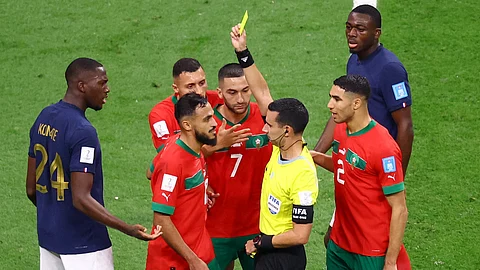 كأس العالم قطر 2022.. المغرب يحتجّ رسميًّا على قرارات حكم مباراة فرنسا