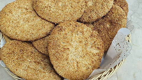 الغذاء والدواء الأمريكية تضيف السمسم إلى قائمة المواد الغذائية المسبّبة للحساسية