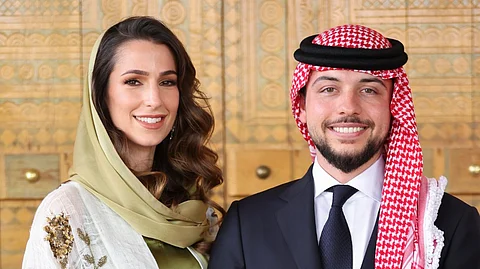 ولي العهد الأردني الأمير الحسين وخطيبته السعودية رجوة خالد السيف