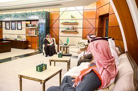 أمير الشرقية يستقبل رئيس وأعضاء "إنجاد"