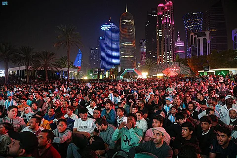 لمشاهدة القمة الكروية .. حضور جماهيري كثيف لنهائي كأس العالم 2022 في البيت السعودي بالدوحة