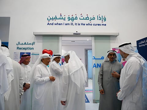 أمين محافظة جدة يفتتح عيادات كيورا للرعاية العاجلة بجدة