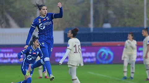 "الهلال" يحسم ديربي "النصر" للسيدات بسداسية.. و"الاتحاد" يكتسح "سما" بـ14 هدفاً