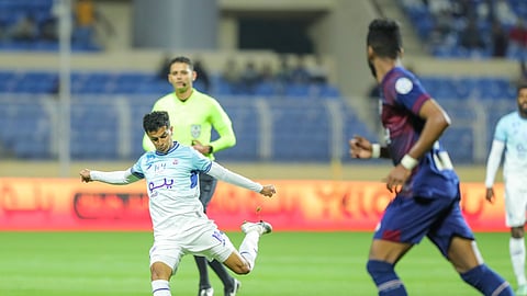 جانب من لقاء أبها والعدالة