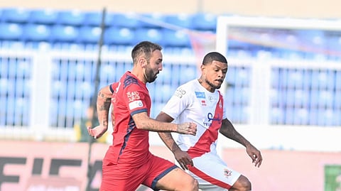 في افتتاح الجولة 10 من دوري روشن.. ضمك والوحدة "سلبية"