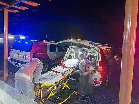 "هلال تبوك" يناشد أبناء المنطقة: التزموا بقواعد السلامة وابتعدوا عن أماكن الخطر