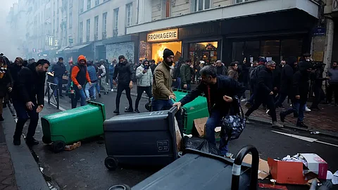 جانب من التظاهرة للجالية الكردية في باريس