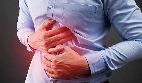 اللغز الطبي.. "فرضية استفزازية للغاية" قد تفضي لحل نهائي للقولون العصبي!