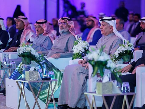 عبدالرحمن الفضلي يرعى إطلاق استراتيجية نادك
