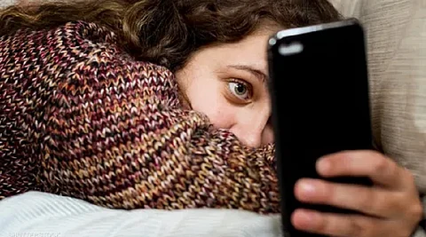 الاستشارات الطبية عبر مواقع التواصل.. 5 مخاطر تهدد حياتك بسببها