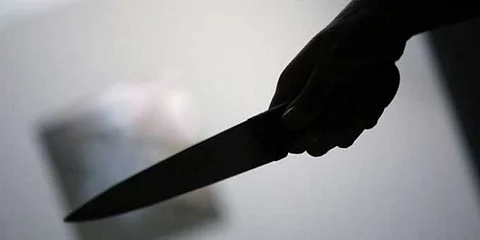 طعنة أخيرة بعد طلب النجدة.. تفاصيل جديدة تكشف لحظات الرعب في "جريمة مقتل الدكتور قاضي"