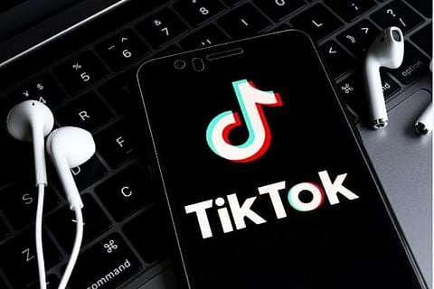 رئيس "تيك توك" يخضع للاستجواب في الكونجرس بسبب اتهامات مرتبطة بالخصوصية وتأثير التطبيق على الأطفال