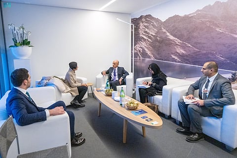 عادل الجبير أثناء لقائه وزيرة البيئة الكولومبية