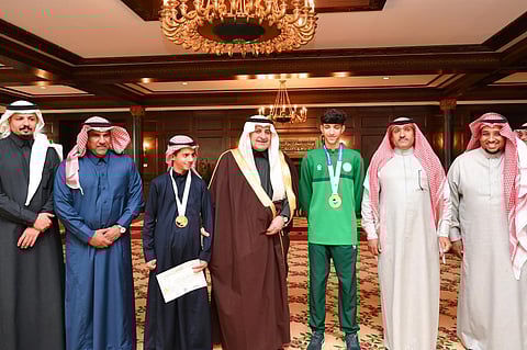 أمير تبوك ينوه بإنجازات النادي الوطني واللاعبين الحاصلين على ميداليات قارية وعالمية