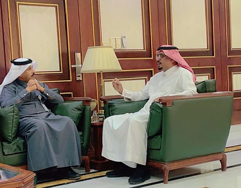 محافظ بيشة يستقبل مدير "الموارد البشرية والتنمية الاجتماعية" بعسير
