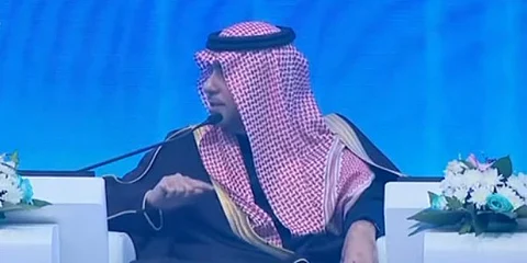 وزير الشؤون البلدية والقروية والإسكان ماجد الحقيل