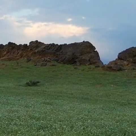 المناظر الجميلة بمحافظات مكة تدفع الأهالي للاستمتاع بالتخييم