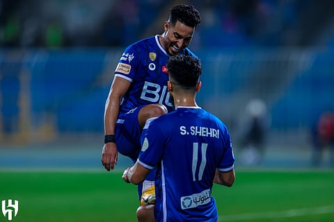 في ختام الجولة الـ 13 من دوري روشن .. "الهلال" يعبر العدالة ويقفز للوصافة