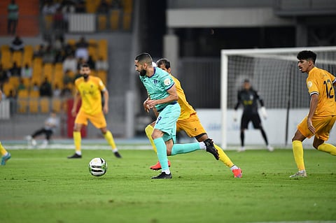 جانب من لقاء الأهلي والحزم