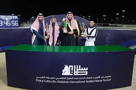 بـ 8 أشواط.. ميدان الملك عبدالعزيز بالجنادرية يشهد انطلاق الخيل العربية