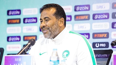 مساعد مدرب المنتخب السعودي لكرة القدم أحمد الرويعي