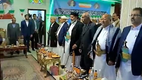 انسلاخ من هويتها وانتماء لأتباع الخميني.. "الإرياني": "الحوثي" يحتفل بالثورة الإيرانية في صنعاء