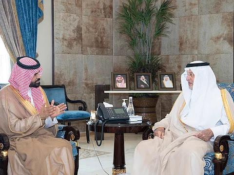 أمير مكة يدشّن مبادرة لتأهيل النزلاء في الإصلاحيات بعدد من البرامج