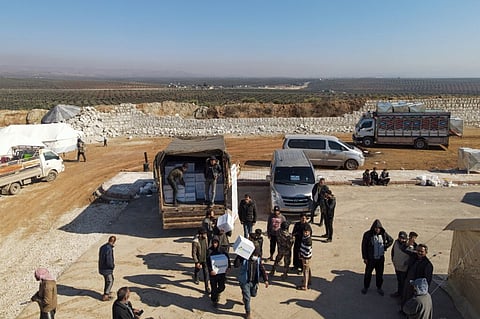 دخول أول قافلة مساعدات للأمم المتحدة إلى ضحايا الزلزال في شمال سوريا