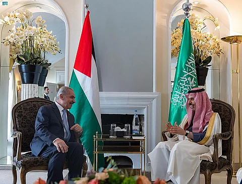 "فيصل بن فرحان" يبحث مع "إشتية" مخرجات اجتماعه مع "أبوالغيط" و"بوريل"