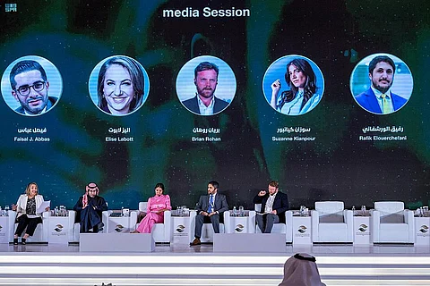 في منتدى الرياض الإنساني.. تحديد خطوات تعزيز التغطية الإعلامية التفصيلية أثناء الأزمات