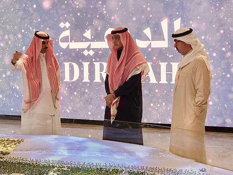 رئيس مجلس إدارة "دله البركة" يزور هيئة تطوير بوابة الدرعية