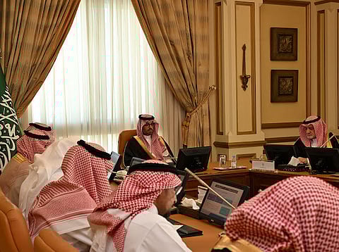 محافظ جدة يؤكد أهمية تضافر الجهود لسرعة إنجاز المشاريع لخدمة المواطنين