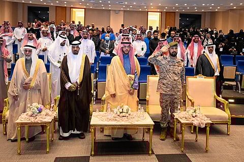 صباح اليوم.. محافظ الطائف يفتتح مؤتمر "مقاومة المضادات الميكروبية ومكافحة العدوى"