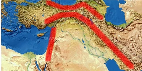 "فيديو البلبلة وخريطة الخطر".. عالِم يكشف للعالم مواقع الزلازل المتوقعة!