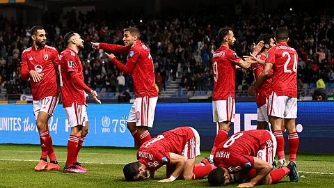 فرحة لاعبي الأهلي المصري بالفوز على أوكلاند سيتي النيوزيلندي